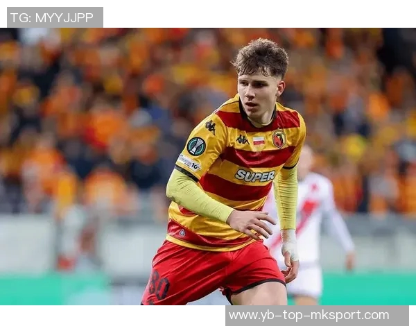 波兰媒体报道拜仁关注17岁边锋皮图谢夫斯基身价达1200万欧元 波兰媒体报道拜仁关注17岁边锋皮图谢夫斯基身价达1200万欧元